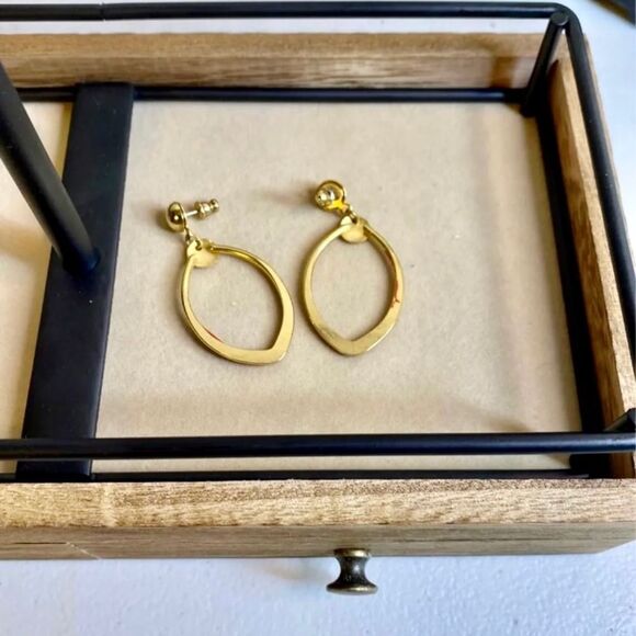 Retro Red and Gold‎ Dangly Earrings - Picture 4 of 6